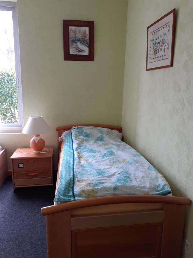 Gite 32 Rue Du Huit Mai Freneuse  Kültér fotó
