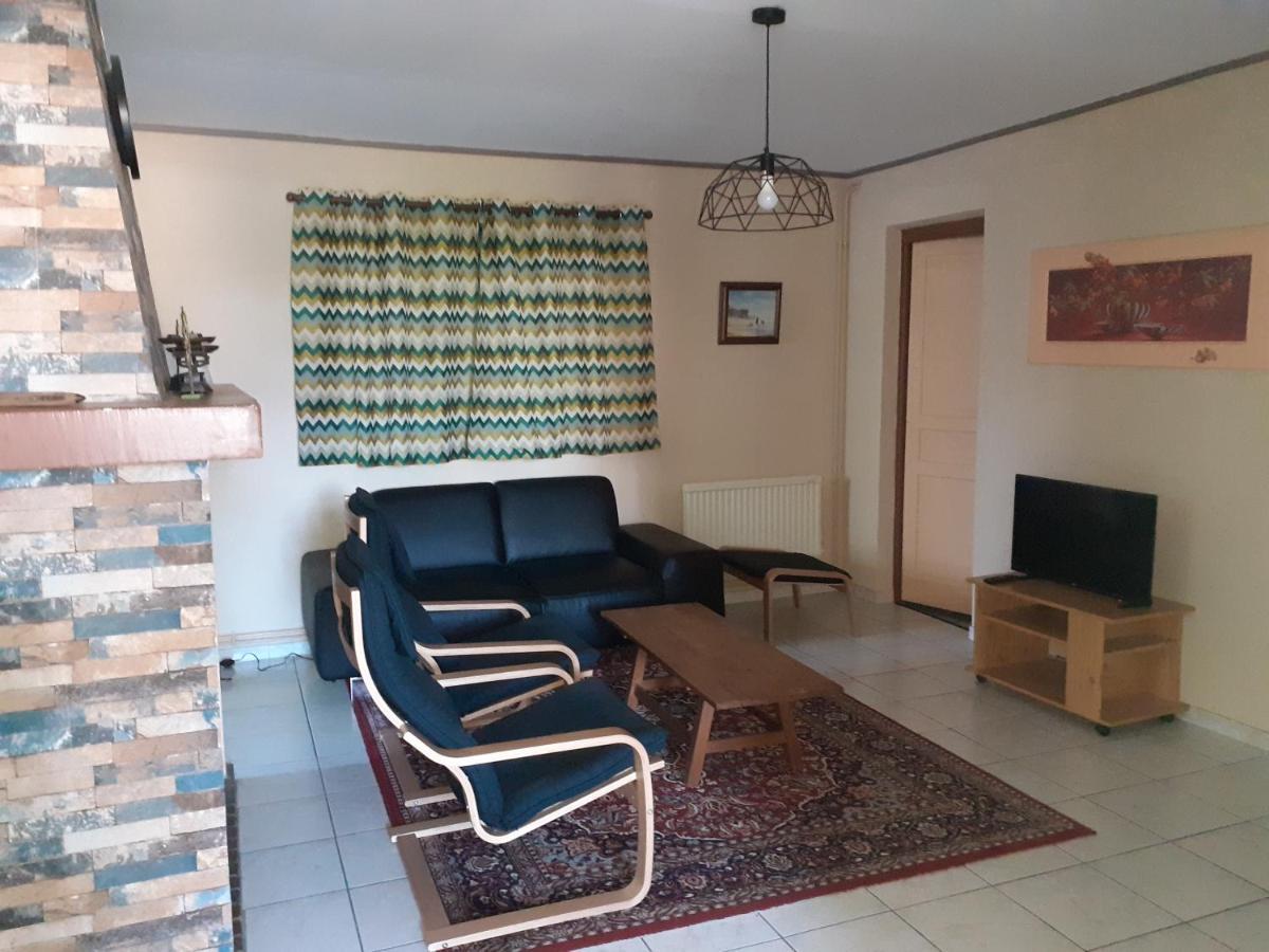 Gite 32 Rue Du Huit Mai Freneuse  Kültér fotó