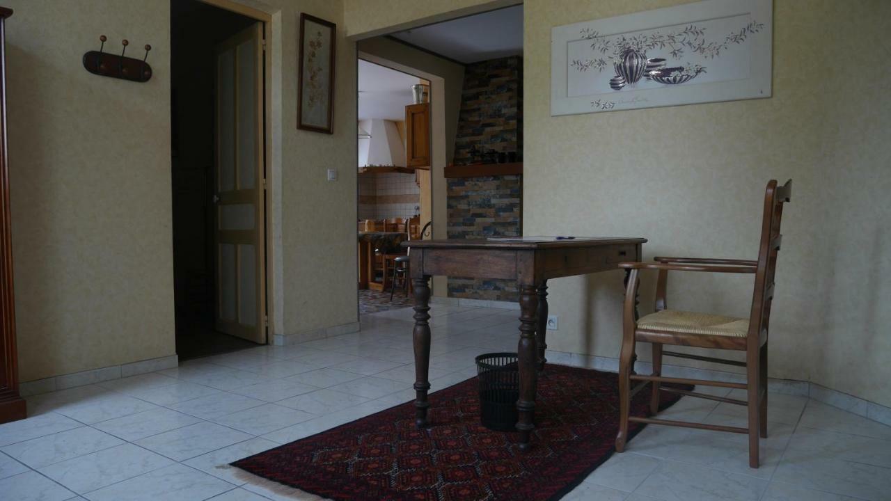 Gite 32 Rue Du Huit Mai Freneuse  Kültér fotó