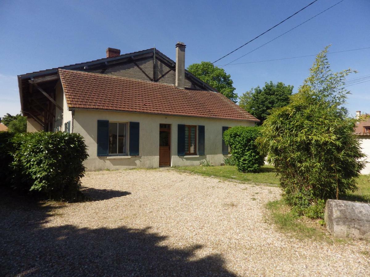 Gite 32 Rue Du Huit Mai Freneuse  Kültér fotó